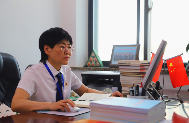 醫(yī)者仁心顯真情  履職為民展風(fēng)采